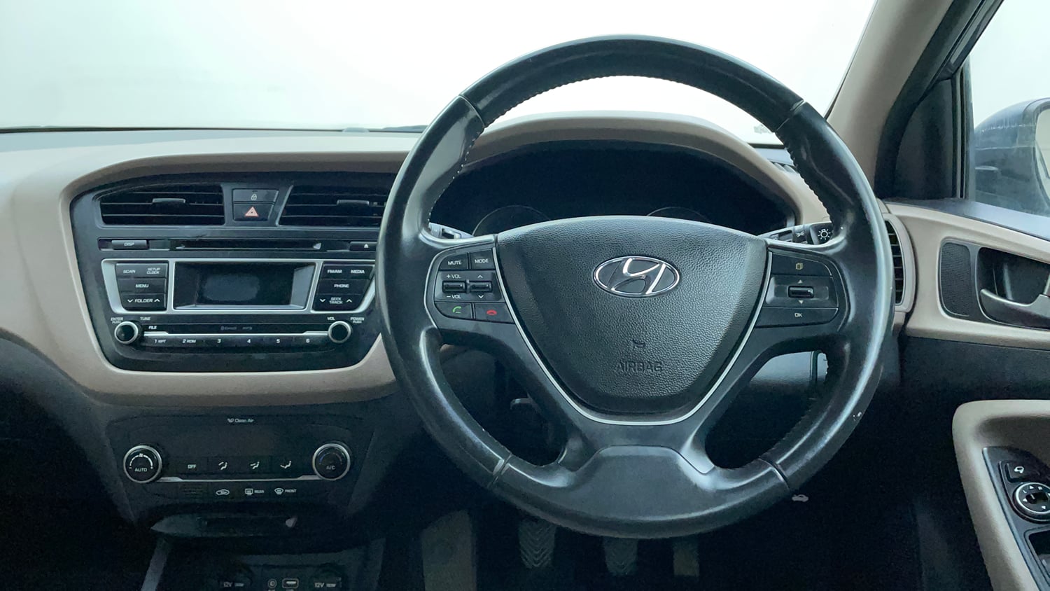 Used 2014 Hyundai Elite i20 Asta 1.2 Petrol Manual interior STEERING VIEW