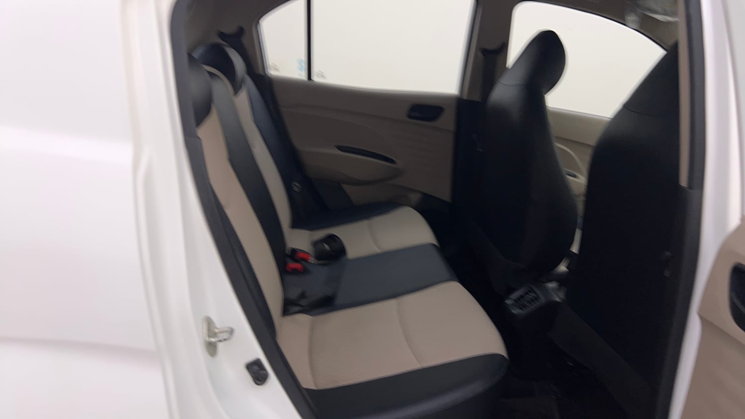 Used 2022 Hyundai Santro Sportz Petrol Manual interior RIGHT SIDE REAR DOOR CABIN VIEW