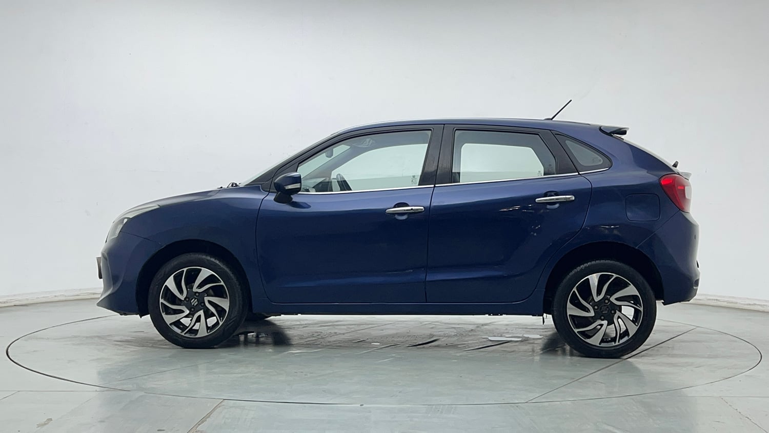 Used 2019 Maruti Suzuki Baleno Zeta 1.2 Petrol Manual exterior LEFT SIDE VIEW