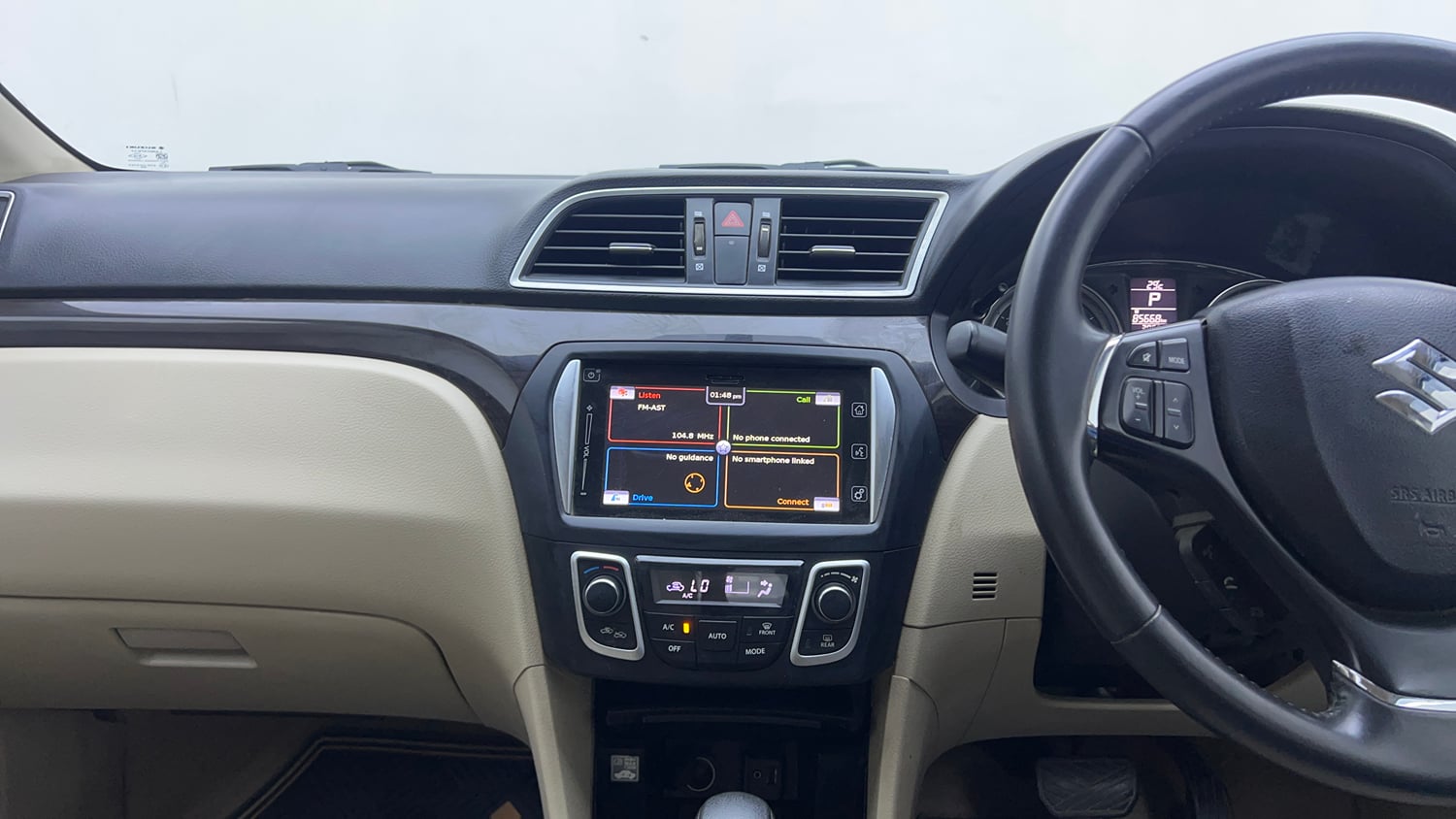 Used 2018 Maruti Suzuki Ciaz Alpha 1.4 AT Petrol Automatic interior MUSIC SYSTEM & AC CONTROL VIEW