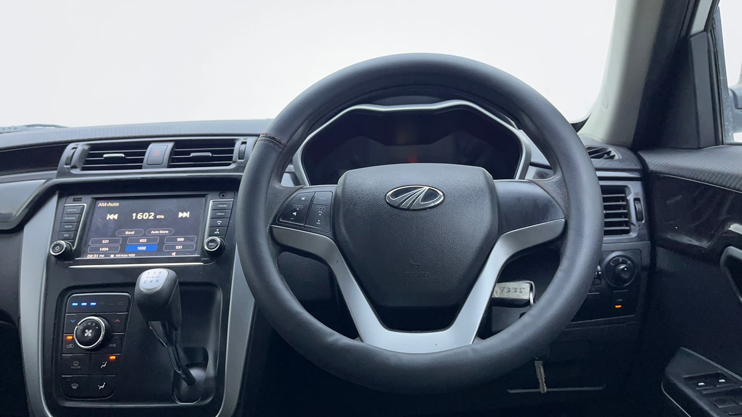 Used 2019 Mahindra KUV100 NXT K8 6 STR Dual Tone Petrol Manual interior STEERING VIEW