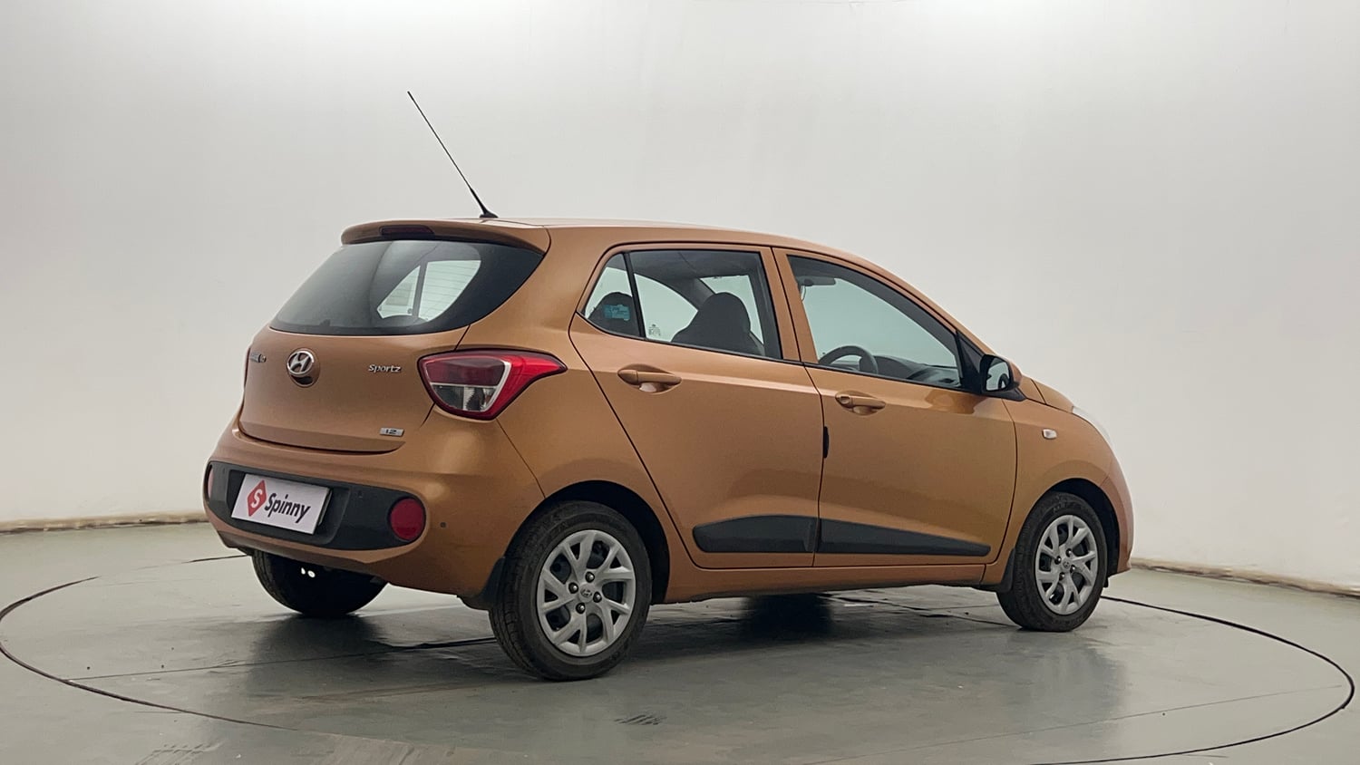 Used 2017 Hyundai Grand i10 Sportz 1.2 Kappa VTVT Petrol Manual exterior RIGHT REAR CORNER VIEW