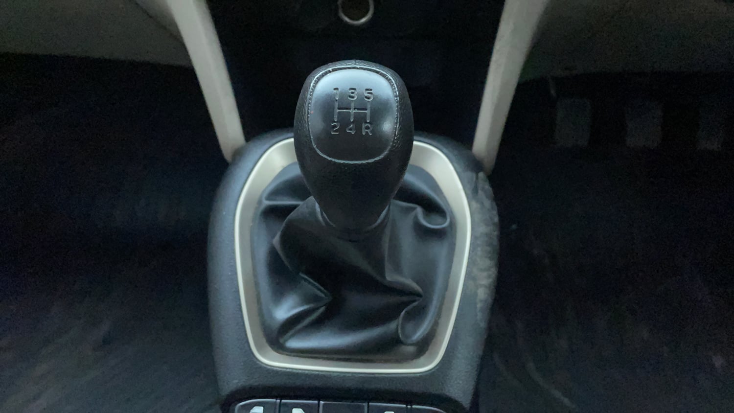 Used 2021 Hyundai Santro Magna Petrol Manual interior GEAR  KNOB VIEW
