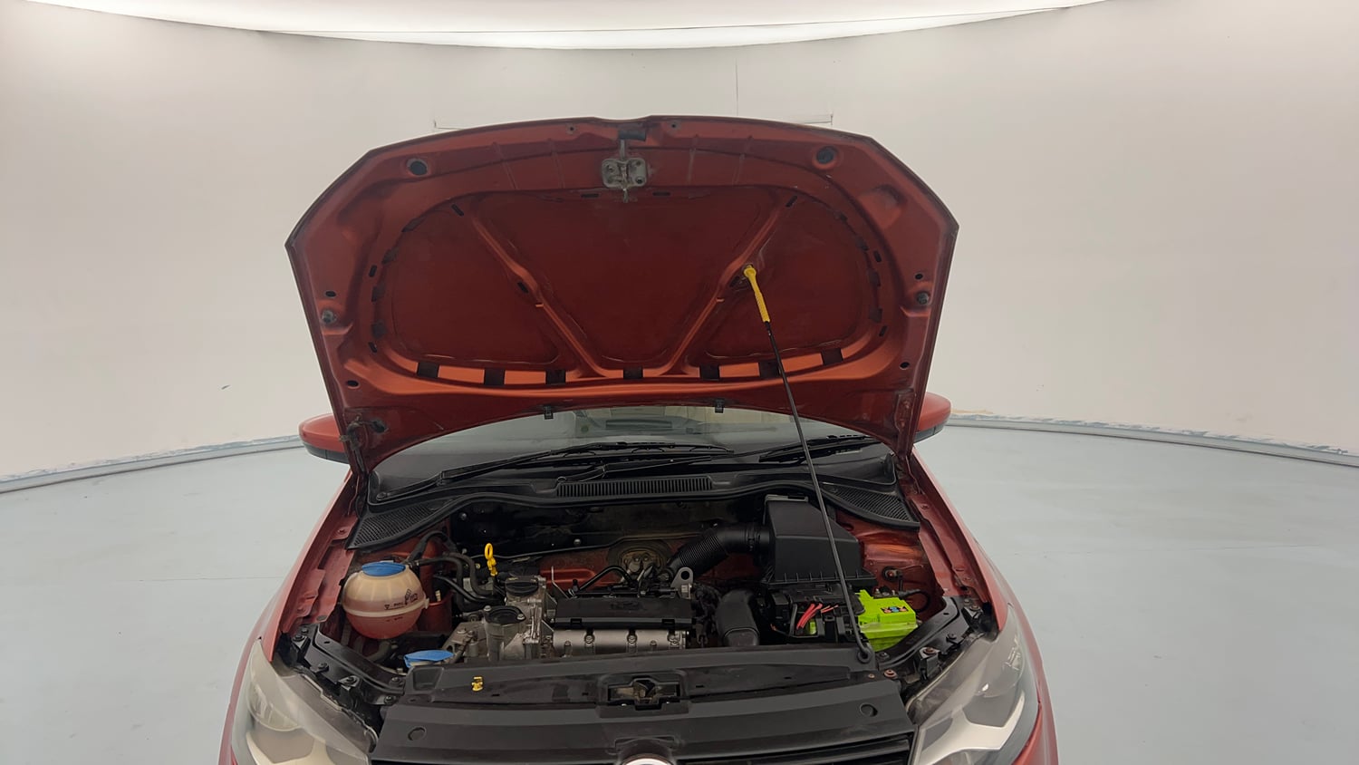 Used 2016 Volkswagen Polo Highline1.2L (P) Petrol Manual engine ENGINE & BONNET OPEN FRONT VIEW