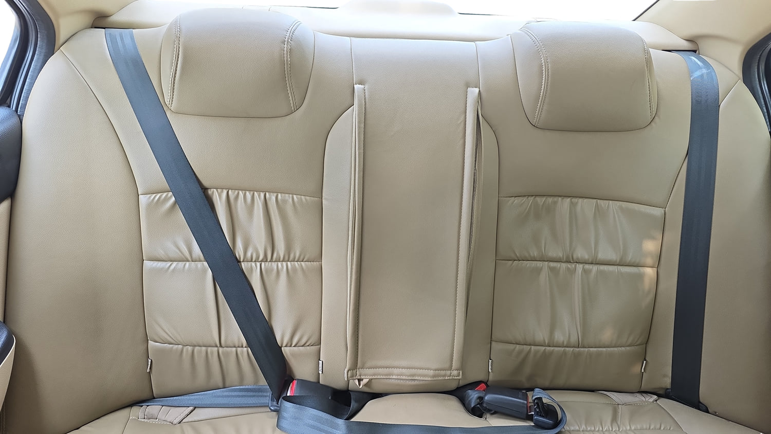 Used 2023 Honda Amaze VX 1.2 Petrol MT Petrol Manual interior REAR SEAT CONDITION VIEW