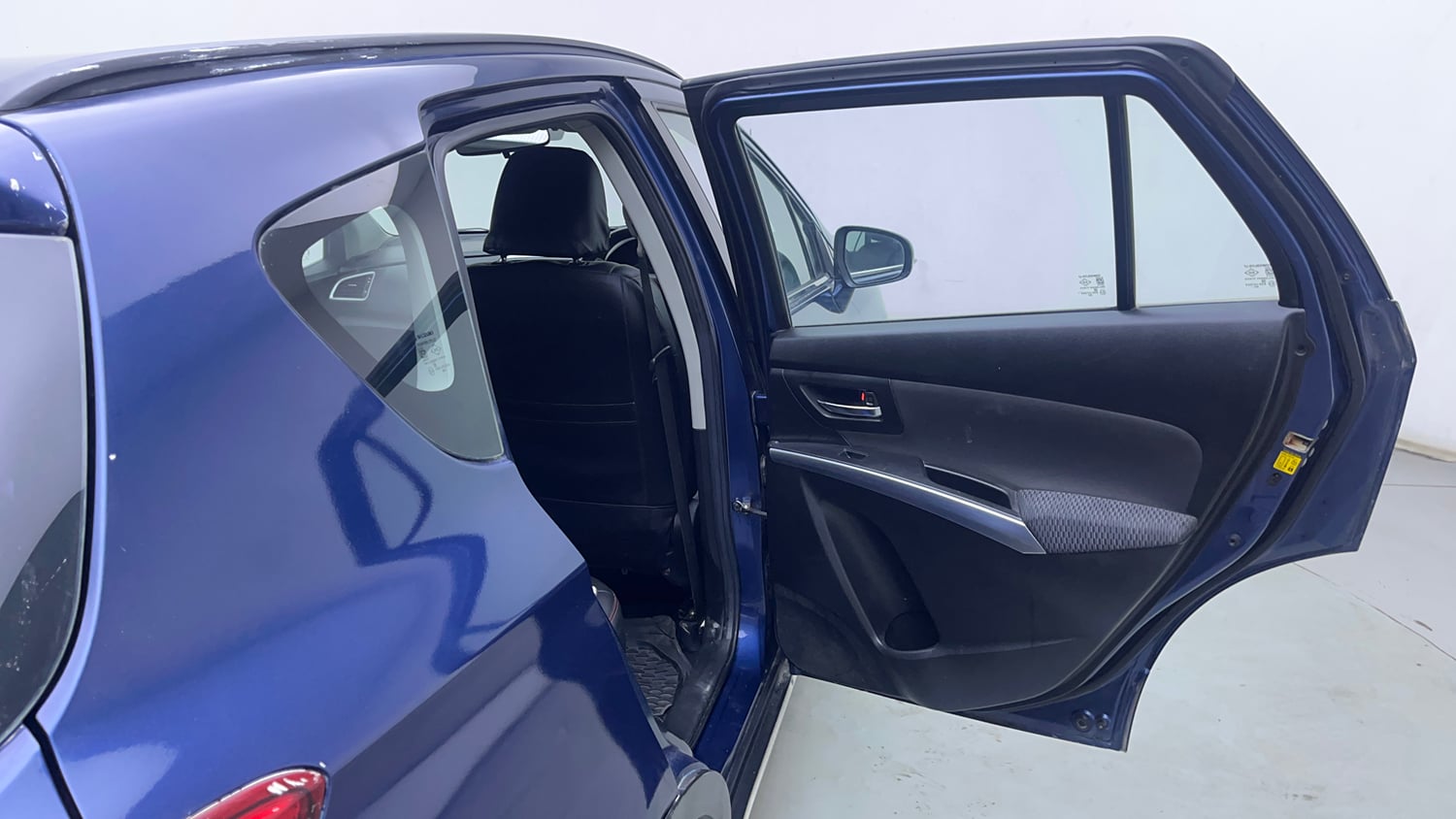 Used 2018 Maruti Suzuki S-Cross Zeta 1.3 Diesel Manual interior RIGHT REAR DOOR OPEN VIEW