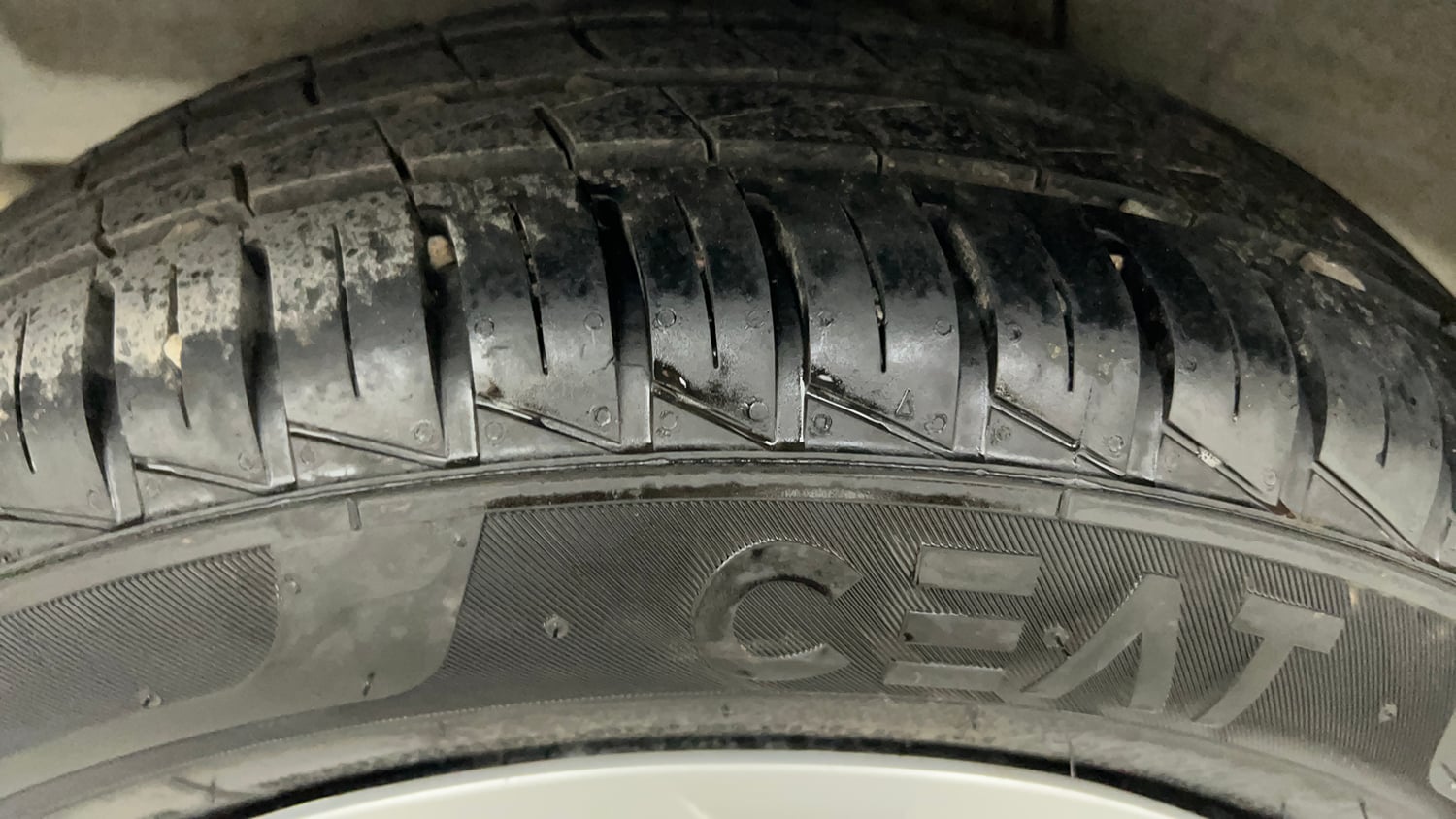 Used 2025 Hyundai Grand i10 Nios Magna 1.2 Kappa Petrol Manual tyres RIGHT REAR TYRE TREAD VIEW