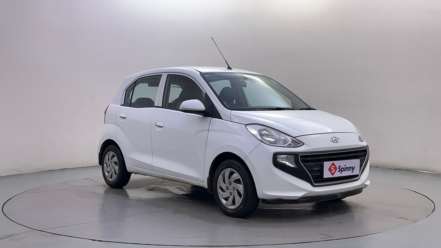 Used 2022 Hyundai Santro Sportz Petrol Manual exterior RIGHT FRONT CORNER VIEW