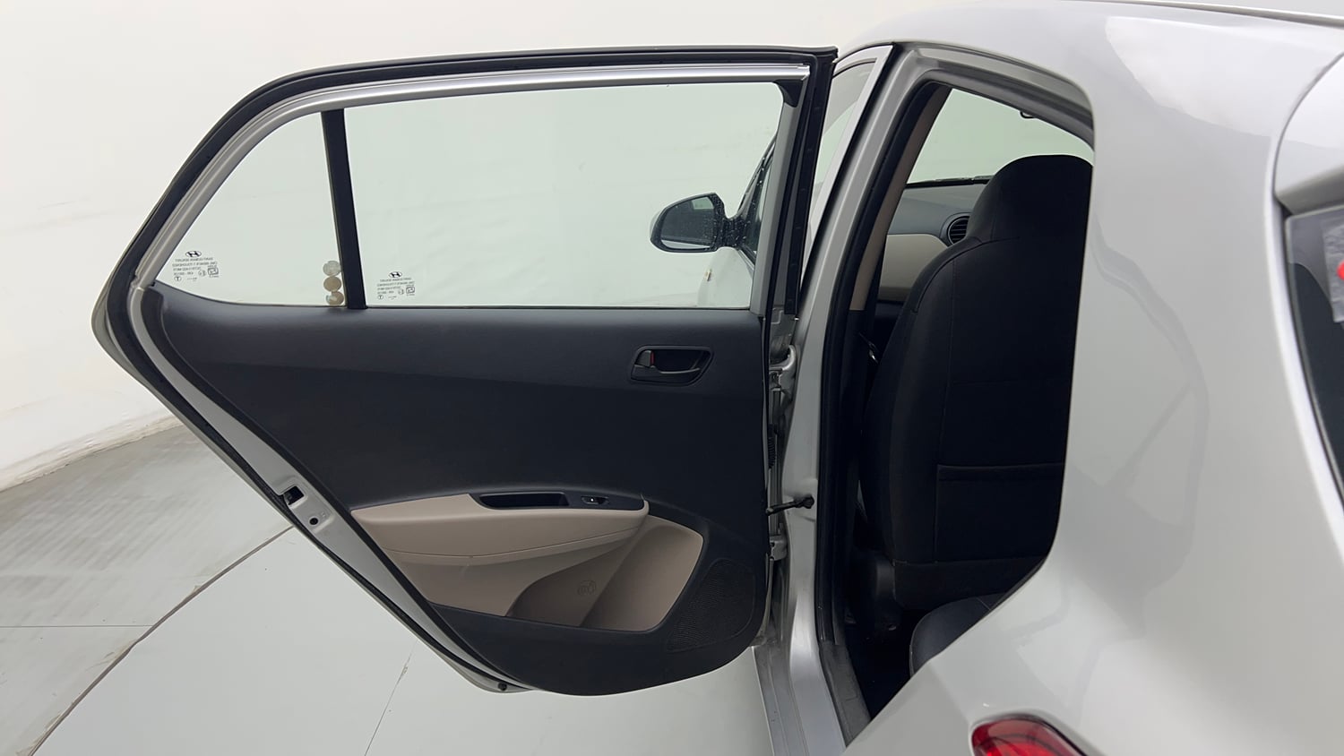 Used 2013 Hyundai Grand i10 Magna 1.2 Kappa VTVT Petrol Manual interior LEFT REAR DOOR OPEN VIEW