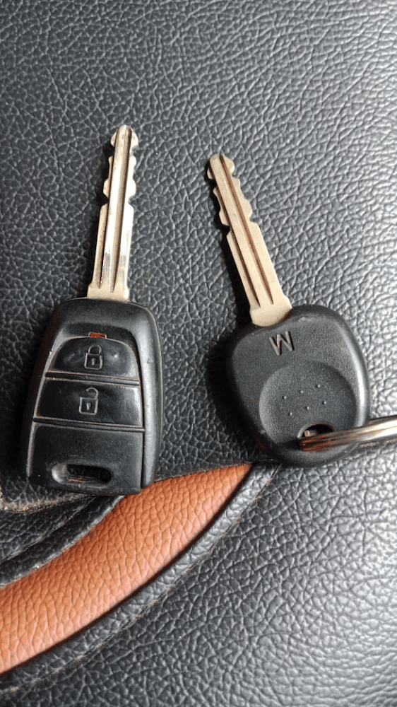 Used 2017 Hyundai Grand i10 Sportz 1.2 Kappa VTVT Petrol Manual extra CAR KEY VIEW