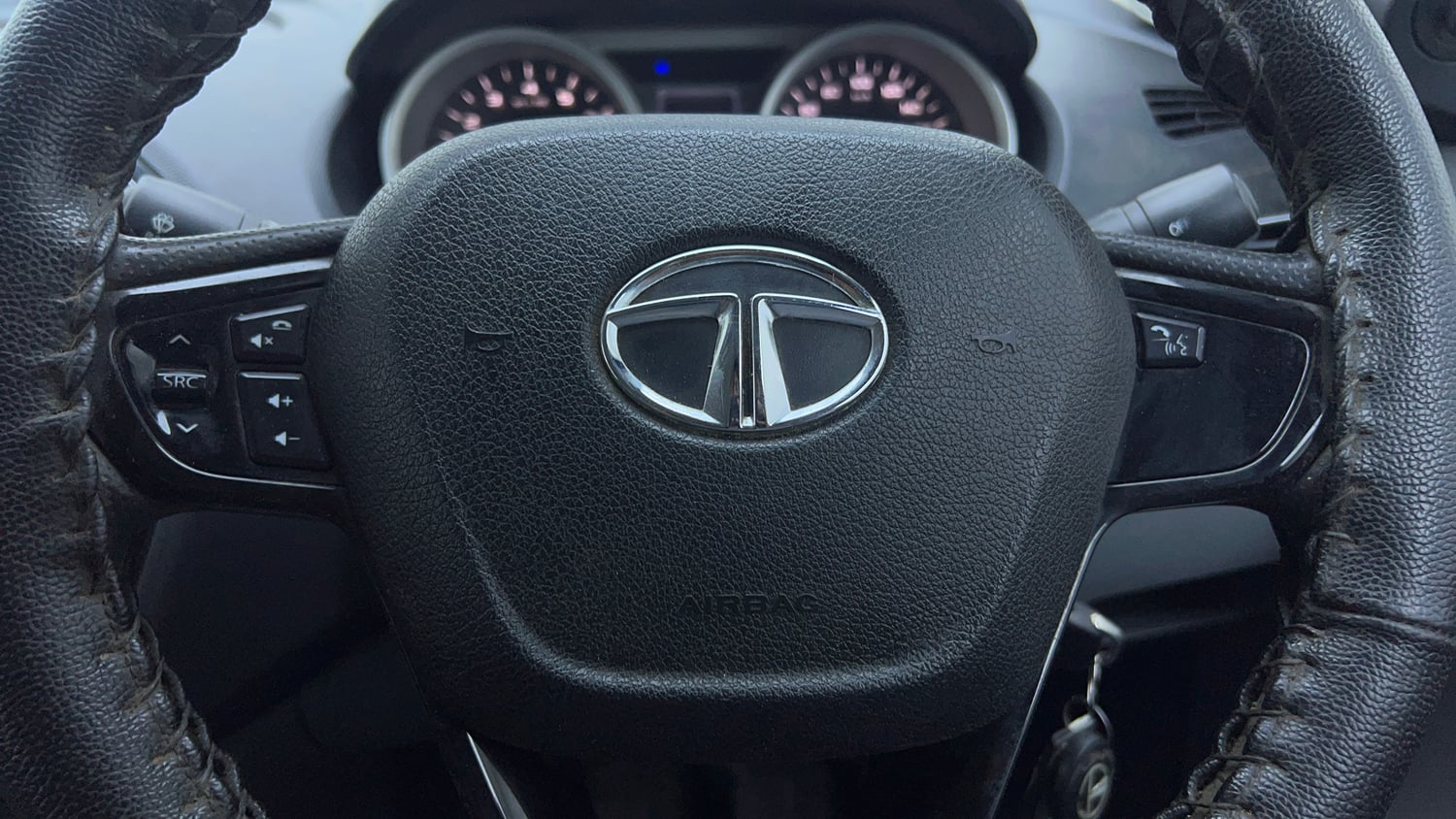 Used 2017 Tata Tigor Revotorq XZ Diesel Manual top_features Airbags