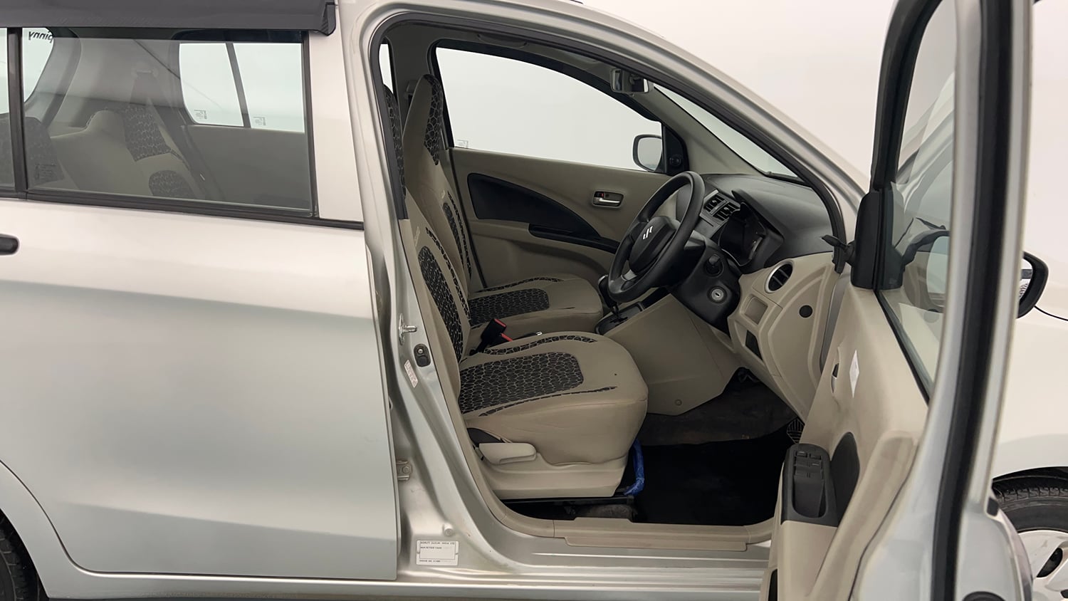 Used 2014 Maruti Suzuki Celerio VXi AMT Petrol Automatic interior RIGHT SIDE FRONT DOOR CABIN VIEW