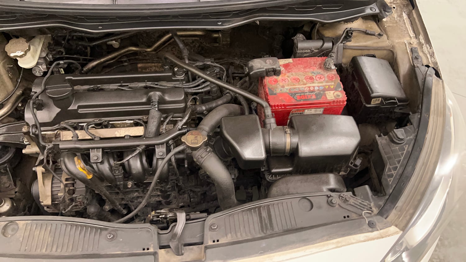 Used 2013 Hyundai i20 Asta 1.2 Petrol Manual engine ENGINE LEFT SIDE VIEW