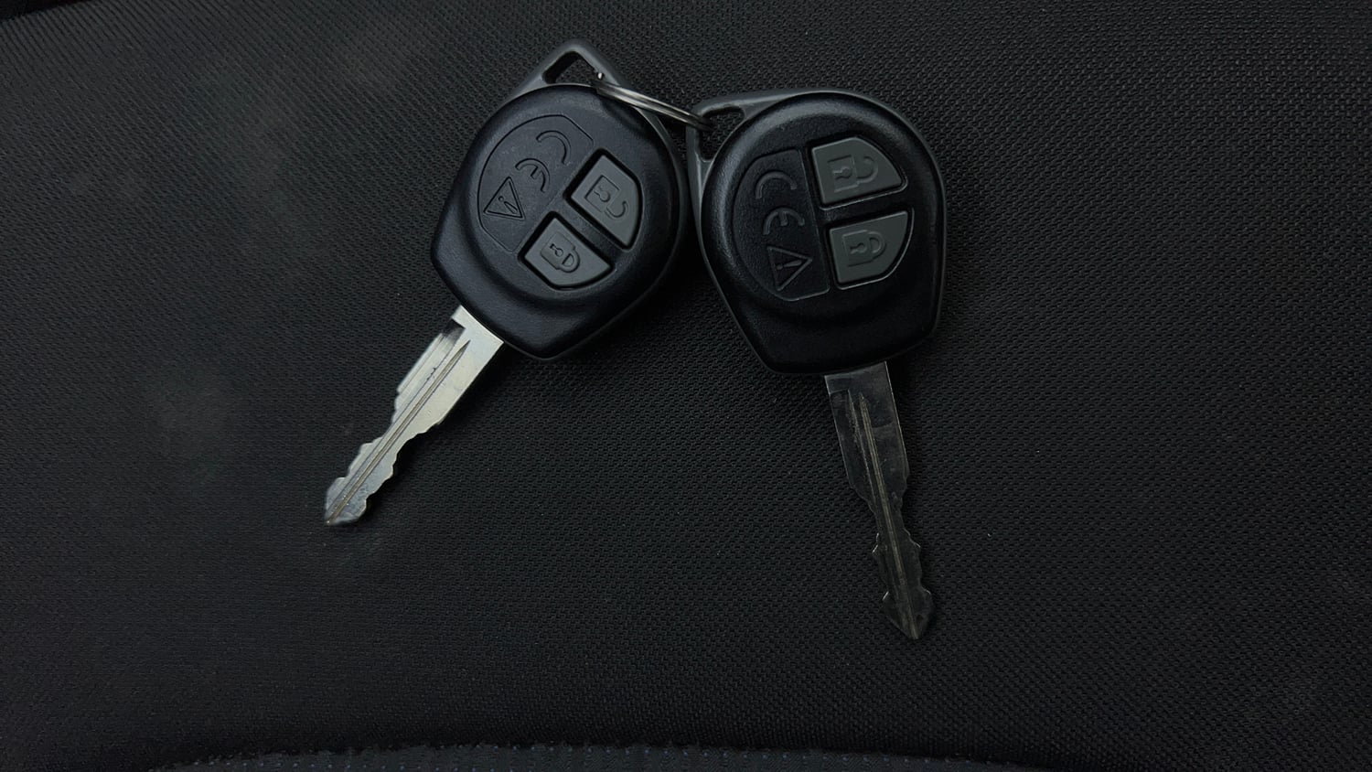 Used 2025 Maruti Suzuki Baleno Delta MT Petrol Manual extra CAR KEY VIEW