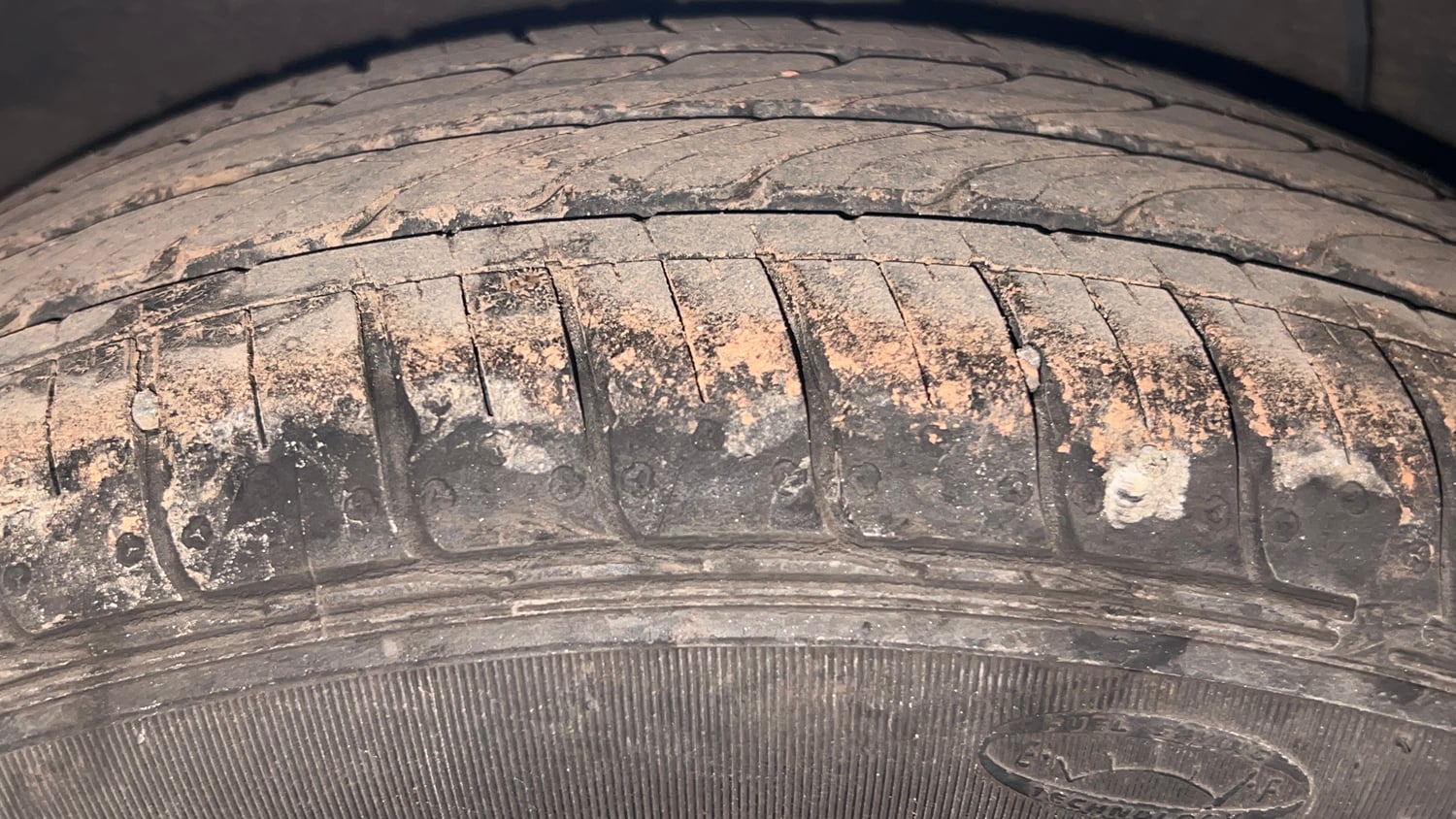Used 2023 Hyundai Aura S 1.2 Petrol Petrol Manual tyres RIGHT REAR TYRE TREAD VIEW