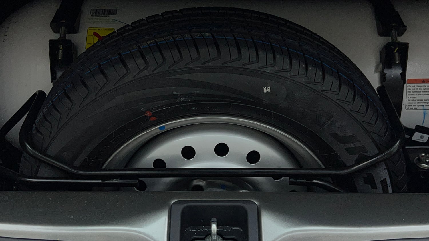 Used 2025 Maruti Suzuki Wagon R LXI 1.0 CNG Cng Manual tyres SPARE TYRE VIEW