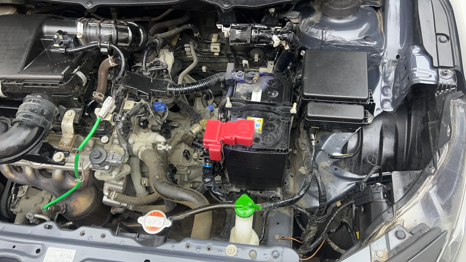 Used 2023 Maruti Suzuki Baleno Sigma MT Petrol Manual engine ENGINE LEFT SIDE VIEW