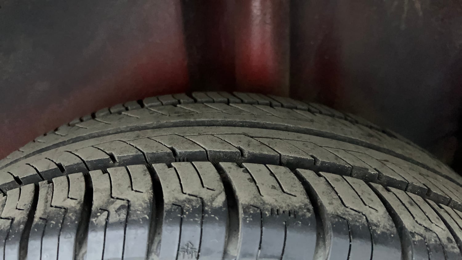 Used 2021 Volkswagen Polo Comfortline 1.0L MPI Petrol Manual tyres LEFT REAR TYRE TREAD VIEW