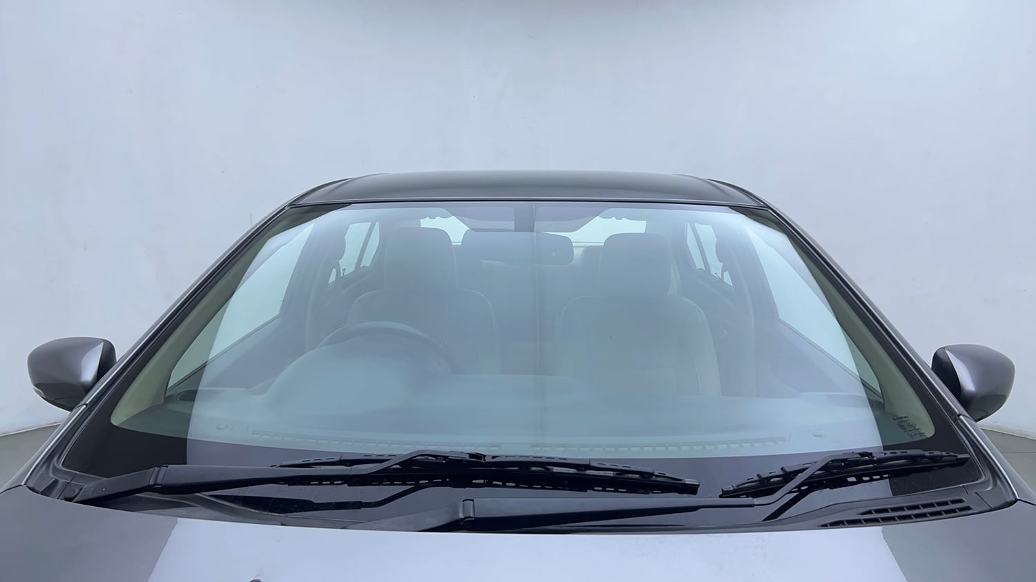 Used 2018 Maruti Suzuki Ciaz Alpha 1.4 AT Petrol Automatic exterior FRONT WINDSHIELD VIEW