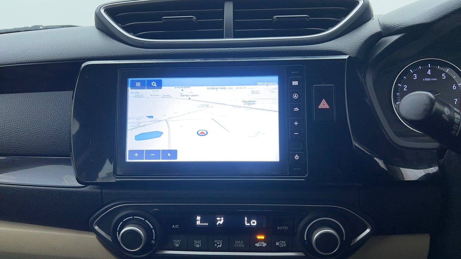 Used 2019 Honda Amaze 1.2 VX CVT Petrol Petrol Automatic interior MUSIC SYSTEM & AC CONTROL VIEW