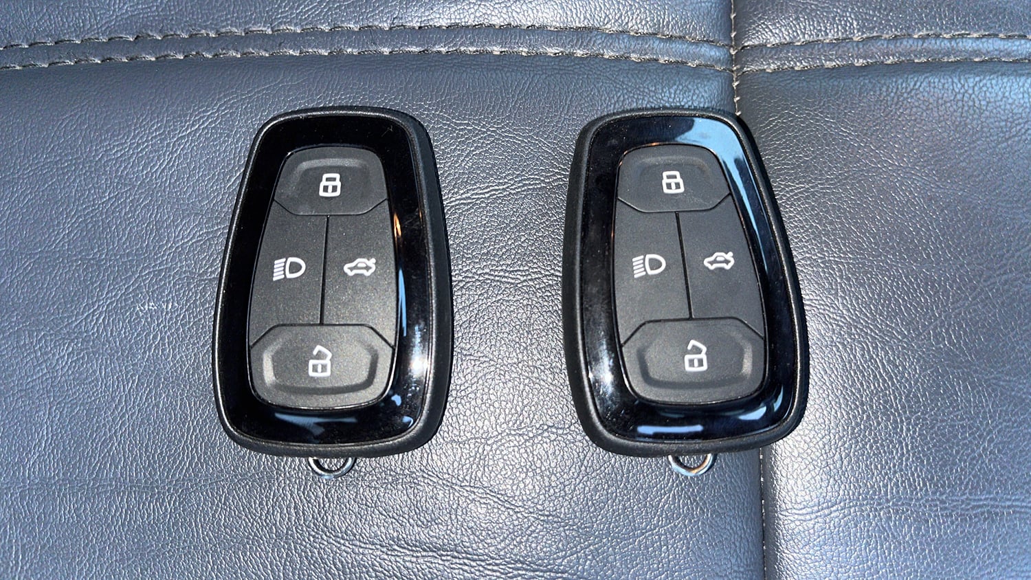 Used 2024 Tata Punch Creative Dual Tone AMT Petrol Automatic extra CAR KEY VIEW