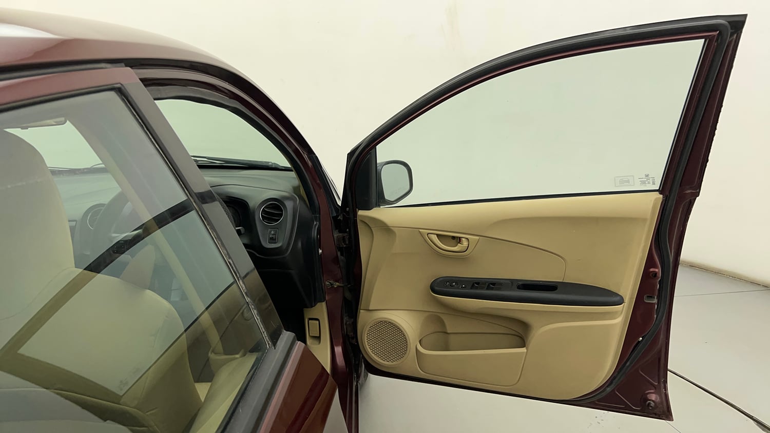 Used 2014 Honda Amaze 1.2 S i-VTEC Petrol Manual interior RIGHT FRONT DOOR OPEN VIEW