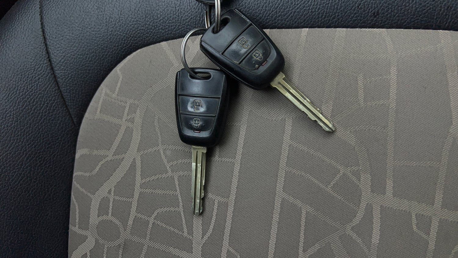 Used 2013 Hyundai Grand i10 Magna 1.2 Kappa VTVT Petrol Manual extra CAR KEY VIEW