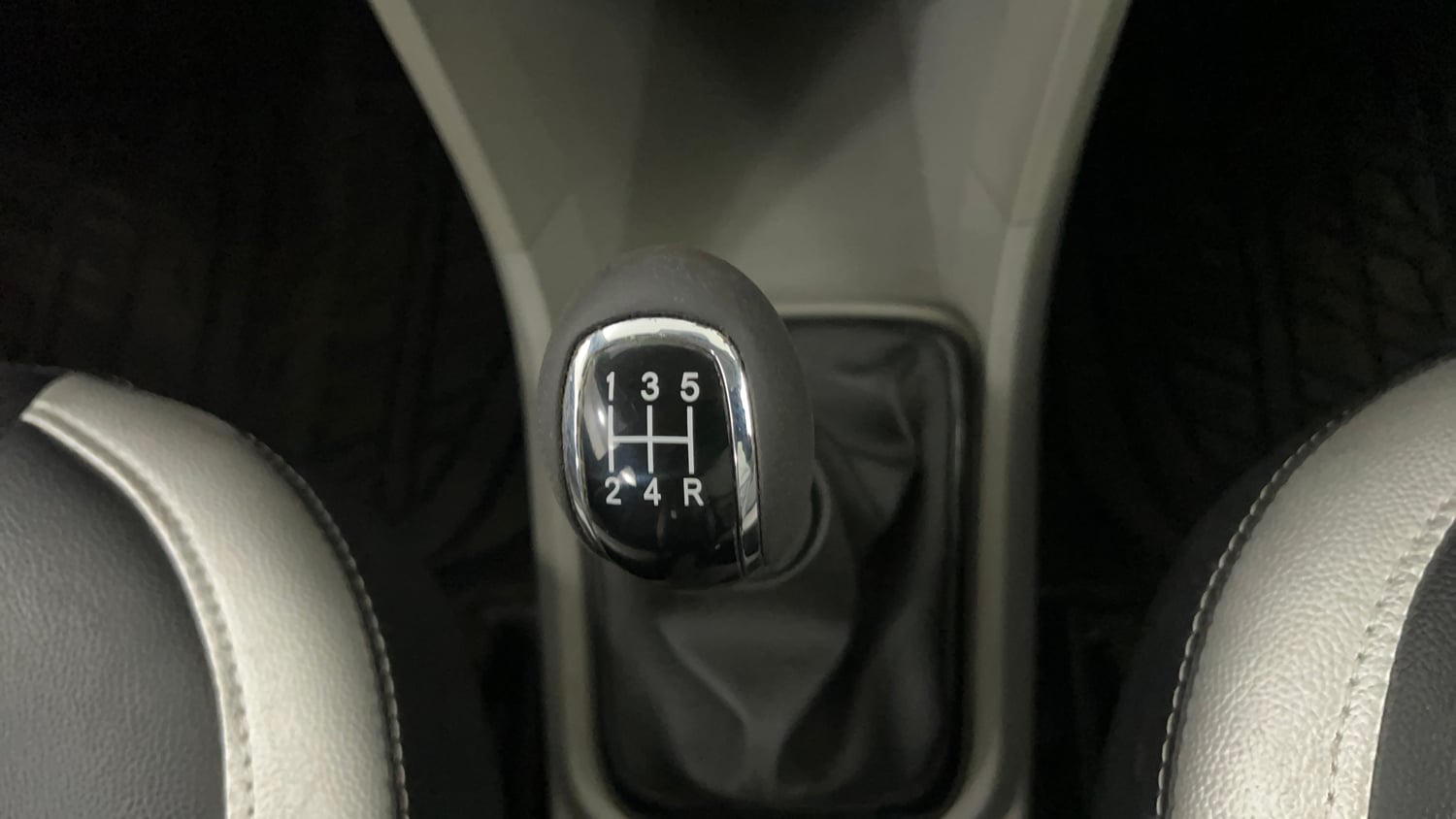 Used 2018 Tata Tiago Revotron XZ Petrol Manual interior GEAR  KNOB VIEW
