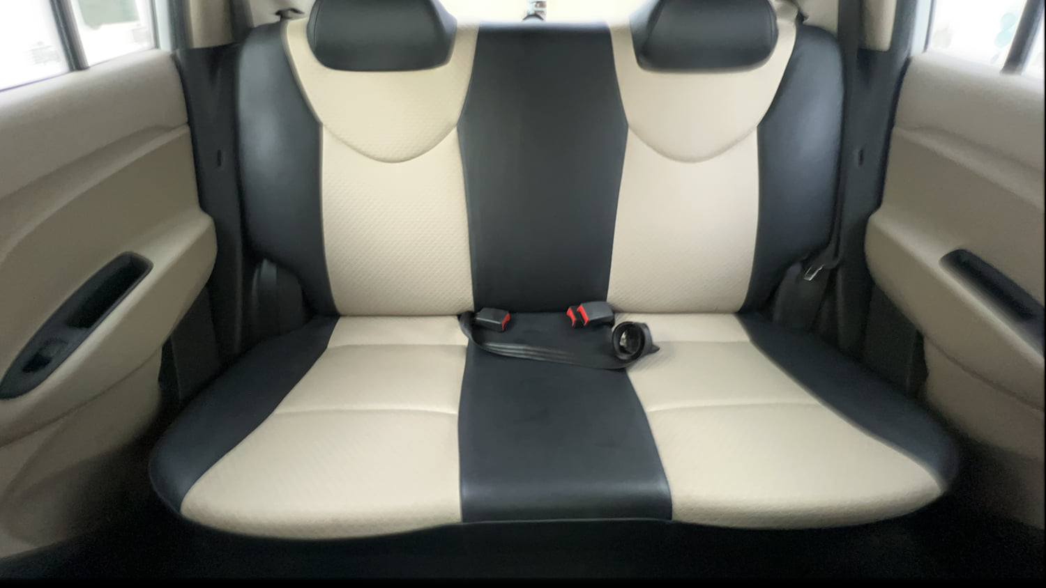 Used 2022 Hyundai Santro Sportz Petrol Manual interior REAR SEAT CONDITION VIEW