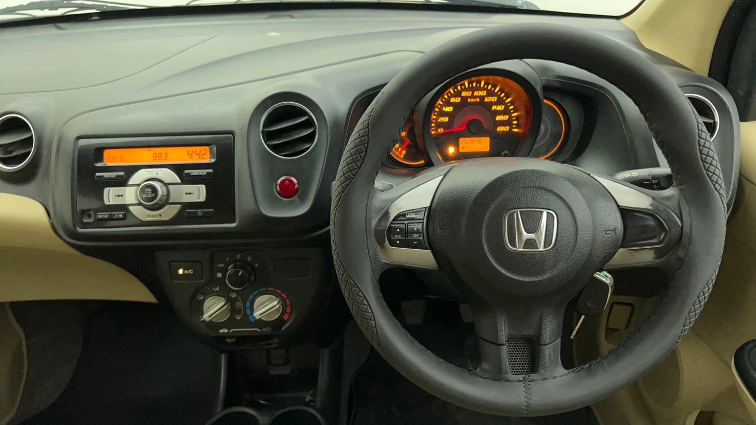Used 2014 Honda Amaze 1.2 S i-VTEC Petrol Manual interior STEERING VIEW