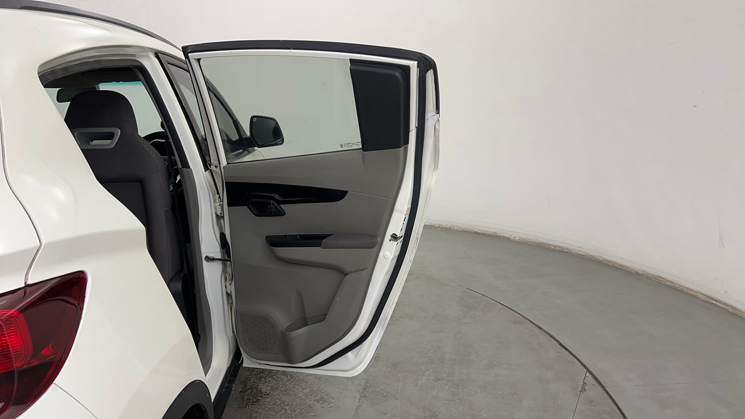 Used 2017 Mahindra KUV100 K6 D 6 STR Diesel Manual interior RIGHT REAR DOOR OPEN VIEW