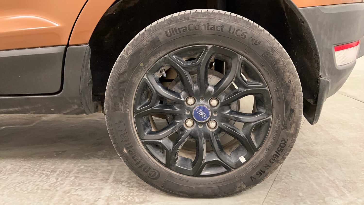 Used 2019 Ford EcoSport Titanium 1.5L TDCi Diesel Manual tyres LEFT REAR TYRE RIM VIEW