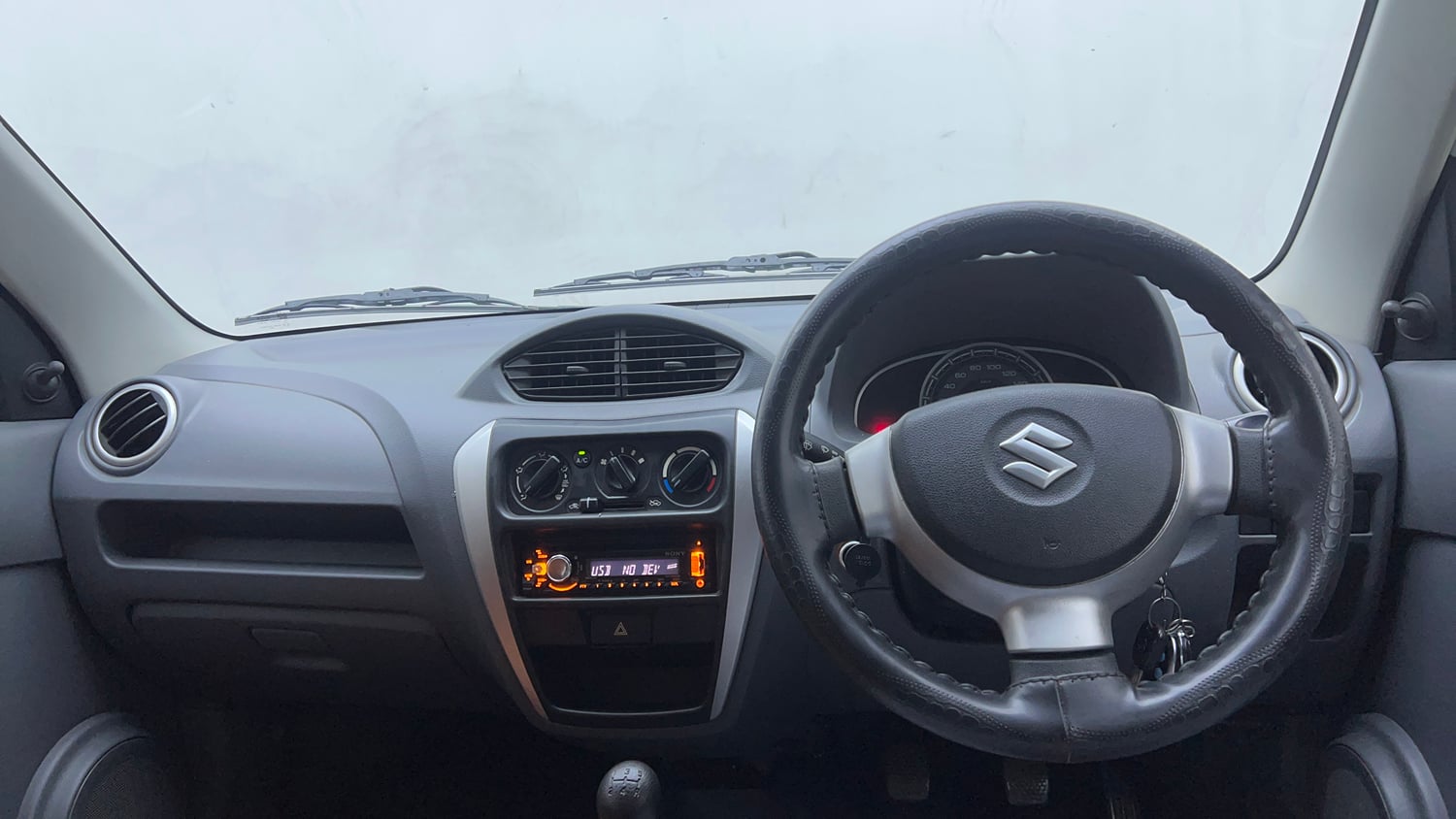 Used 2014 Maruti Suzuki Alto 800 Lxi Petrol Manual interior DASHBOARD VIEW