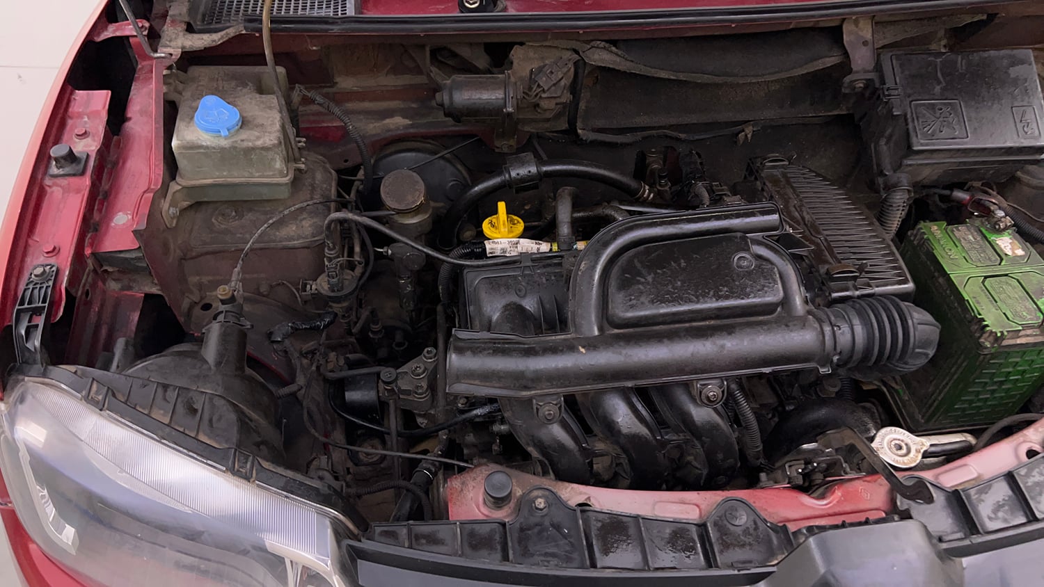 Used 2017 Renault Kwid 1.0 RXT AMT Petrol Automatic engine ENGINE RIGHT SIDE VIEW