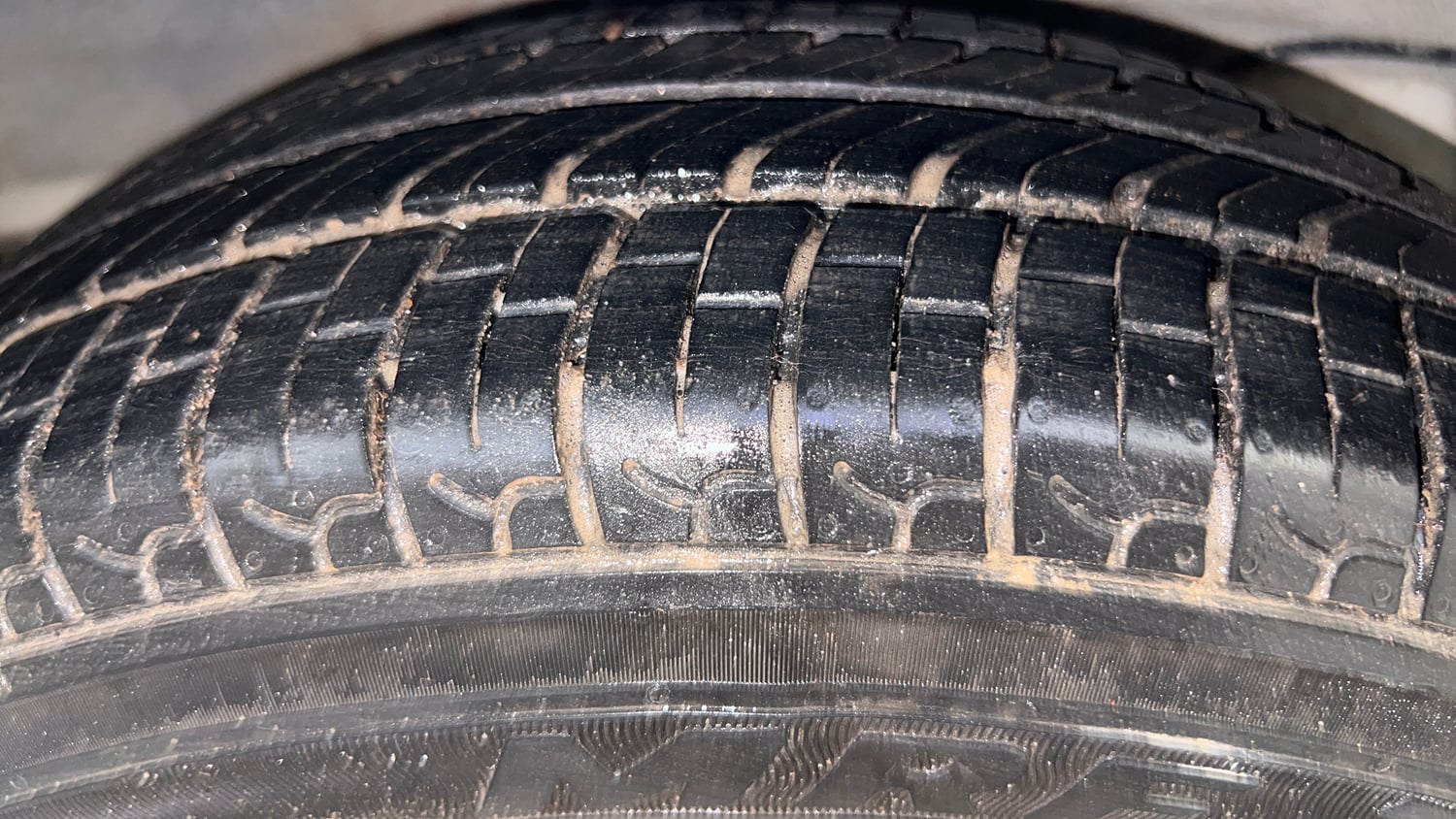 Used 2022 Hyundai Santro Sportz Petrol Manual tyres RIGHT REAR TYRE TREAD VIEW
