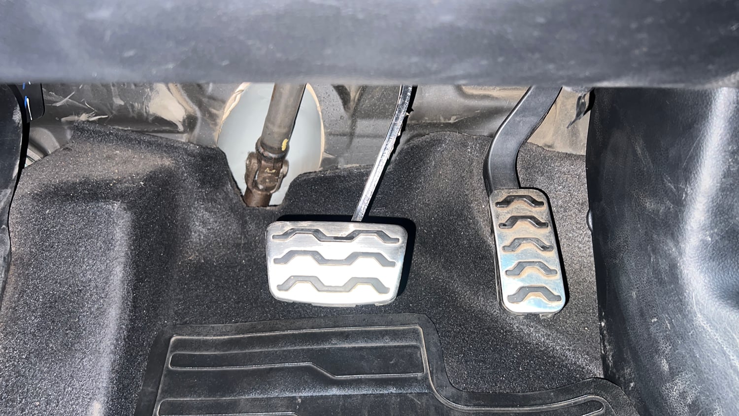 Used 2020 kia Seltos GTX DCT 1.4 Petrol Automatic interior PEDALS VIEW