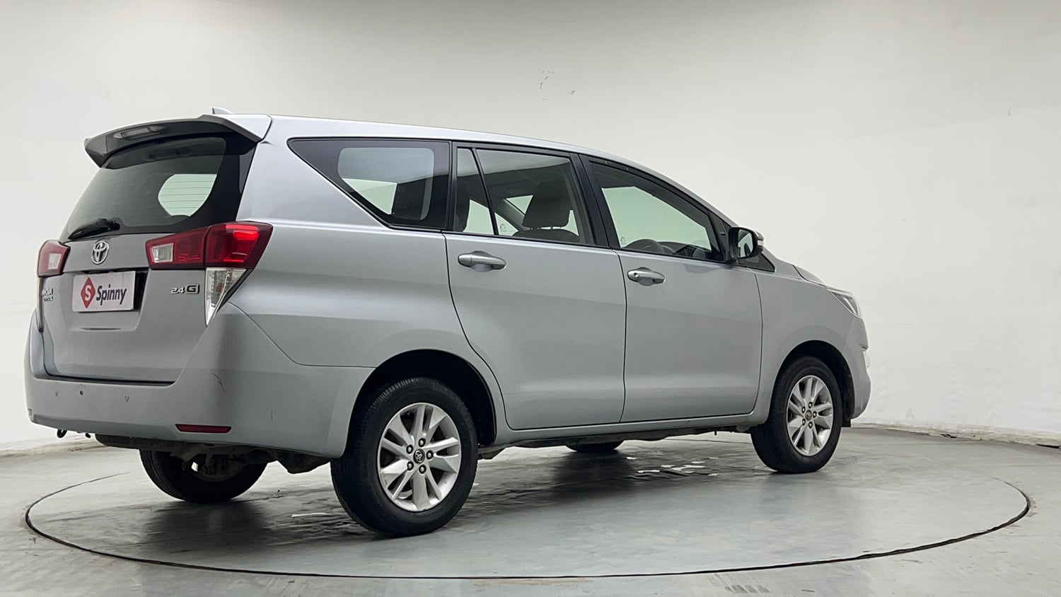 Used 2018 Toyota Innova Crysta 2.4 G 7 STR Diesel Manual exterior RIGHT REAR CORNER VIEW