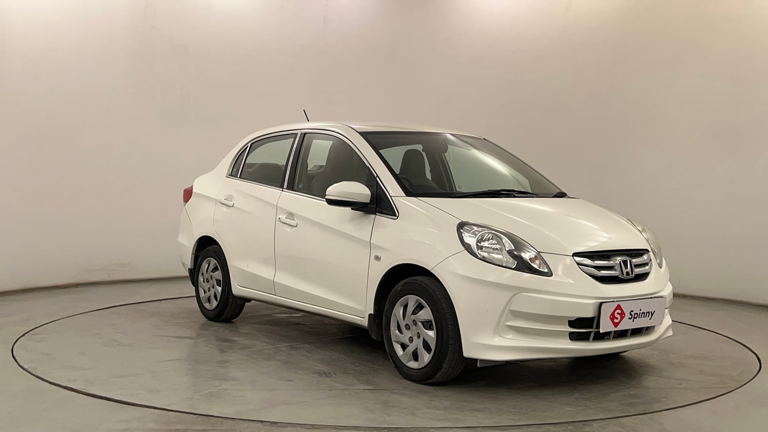 Used 2016 Honda Amaze 1.5 S i-DTEC Diesel Manual exterior RIGHT FRONT CORNER VIEW