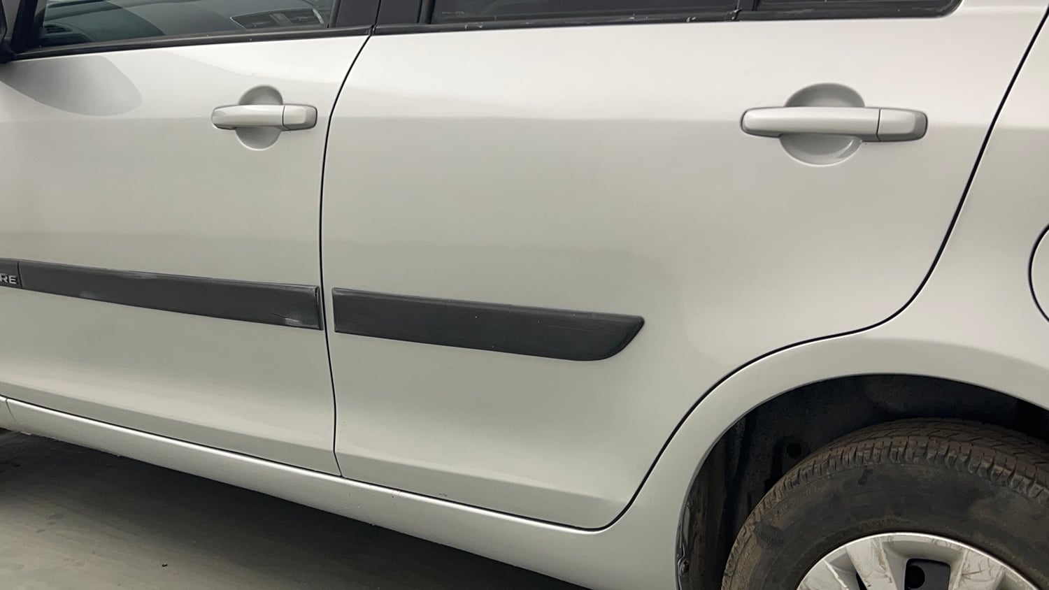 Used 2012 Maruti Suzuki Swift Dzire VXI Petrol Manual dents MINOR DENT