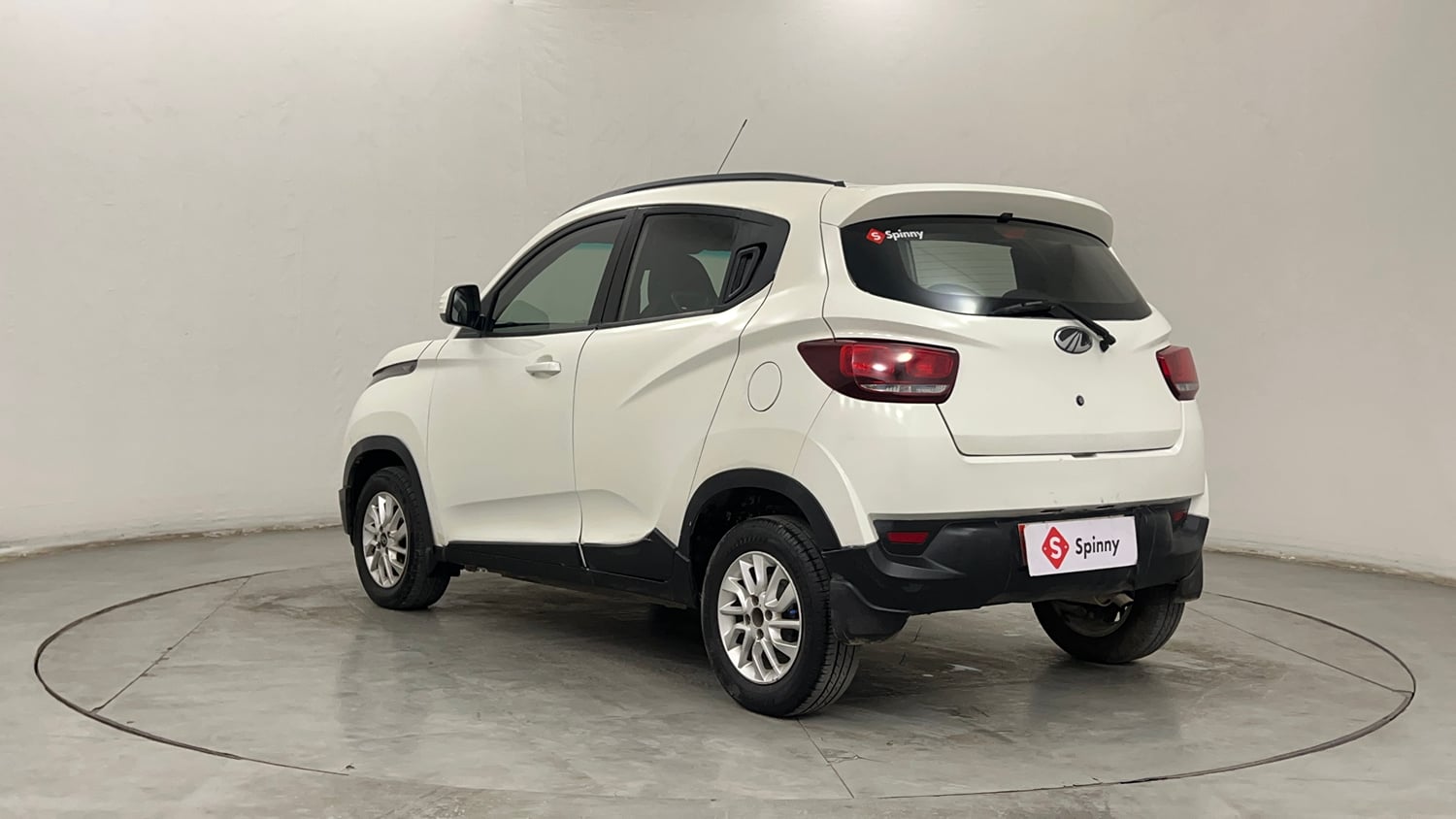 Used 2017 Mahindra KUV100 K6 D 6 STR Diesel Manual exterior LEFT REAR CORNER VIEW