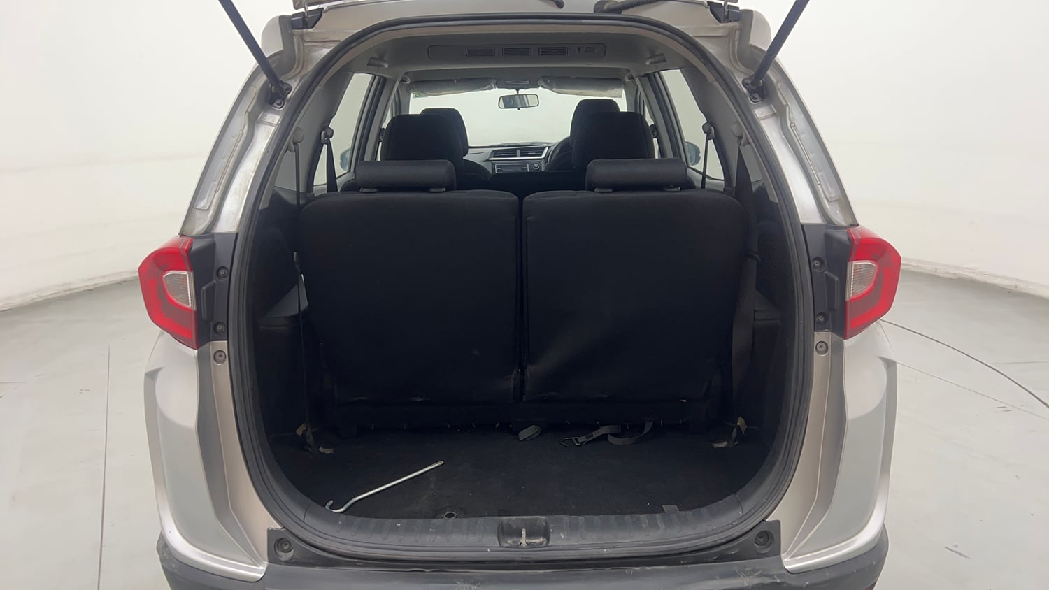 Used 2016 Honda BR-V S Petrol Petrol Manual interior DICKY INSIDE VIEW