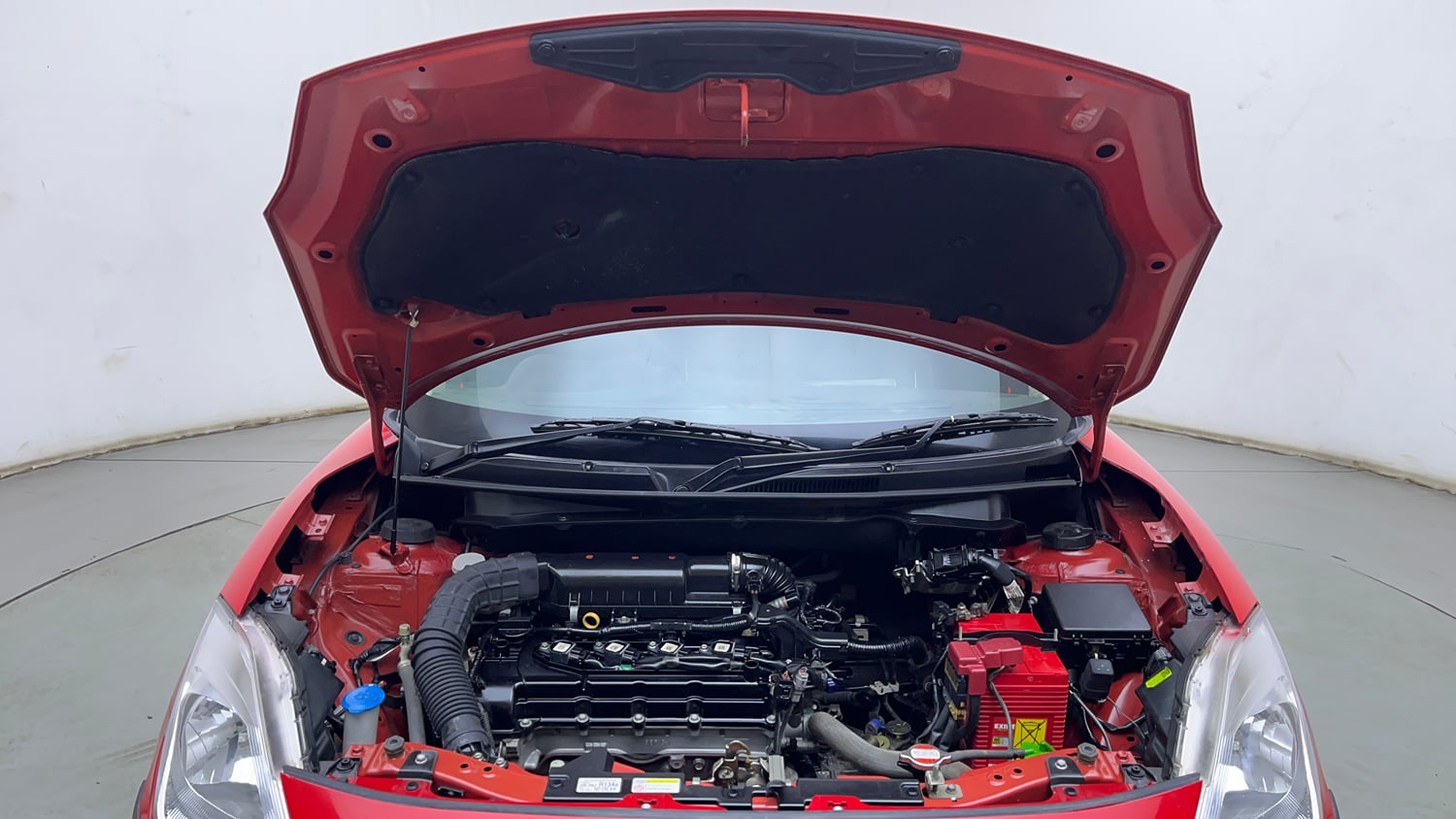 Used 2019 Maruti Suzuki Swift VXi Petrol Manual engine ENGINE & BONNET OPEN FRONT VIEW