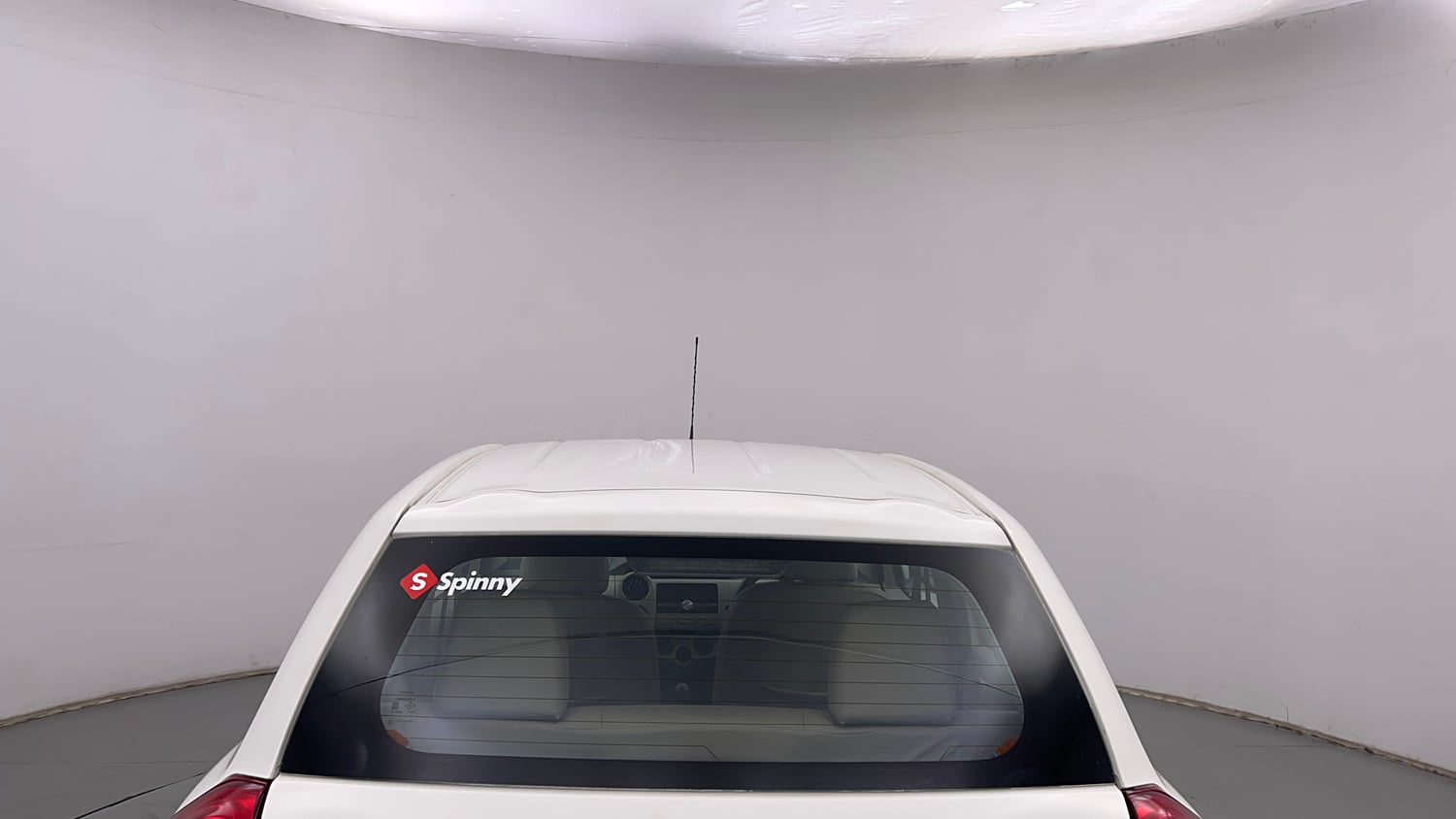 Used 2015 Toyota Etios Liva G Petrol Manual exterior BACK WINDSHIELD VIEW