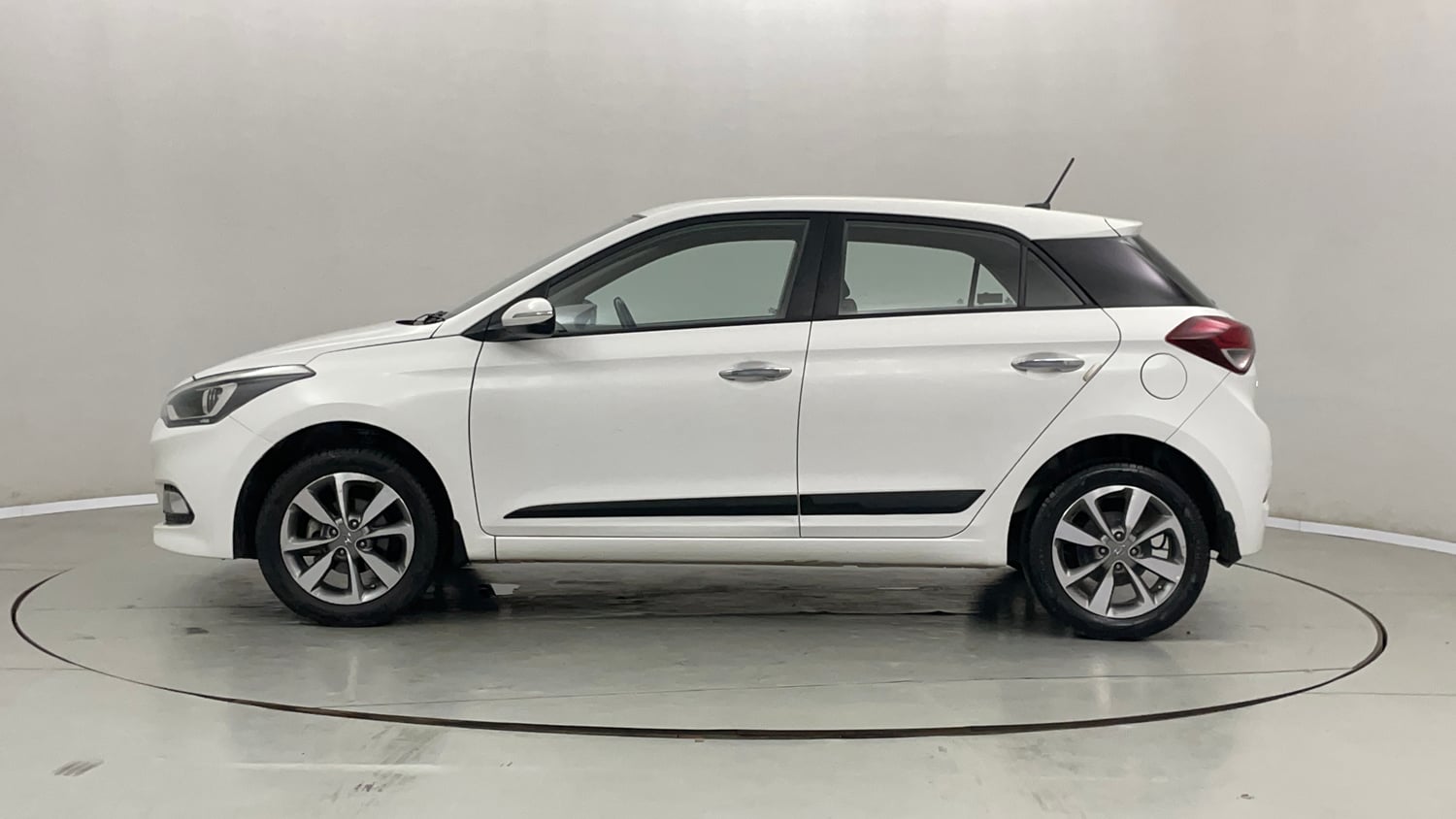Used 2017 Hyundai Elite i20 Asta 1.2 (O) Petrol Manual exterior LEFT SIDE VIEW