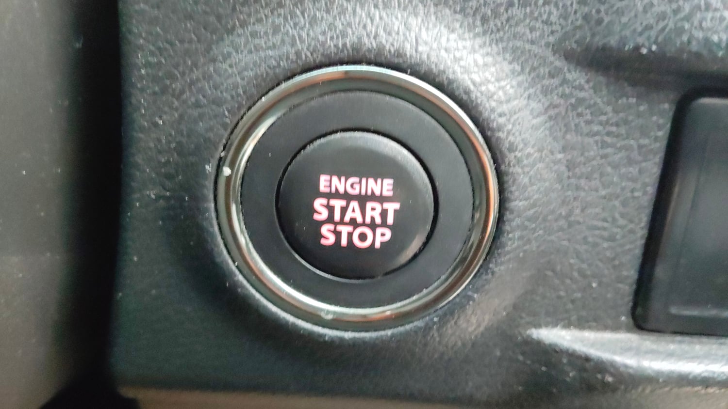 Used 2021 maruti-suzuki Vitara Brezza ZXi Petrol Manual top_features Keyless start