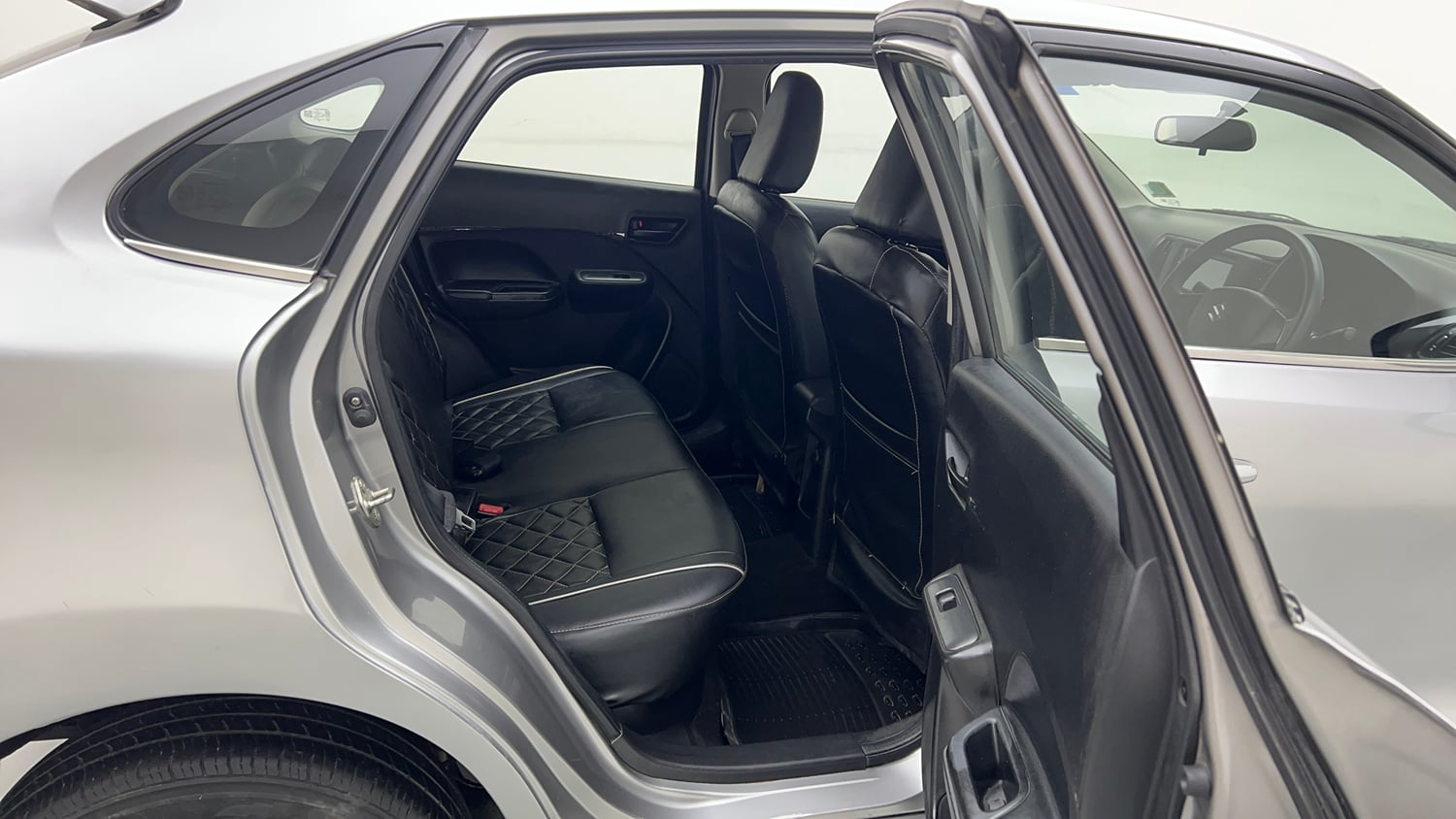 Used 2021 Maruti Suzuki Baleno Sigma Petrol Manual interior RIGHT SIDE REAR DOOR CABIN VIEW