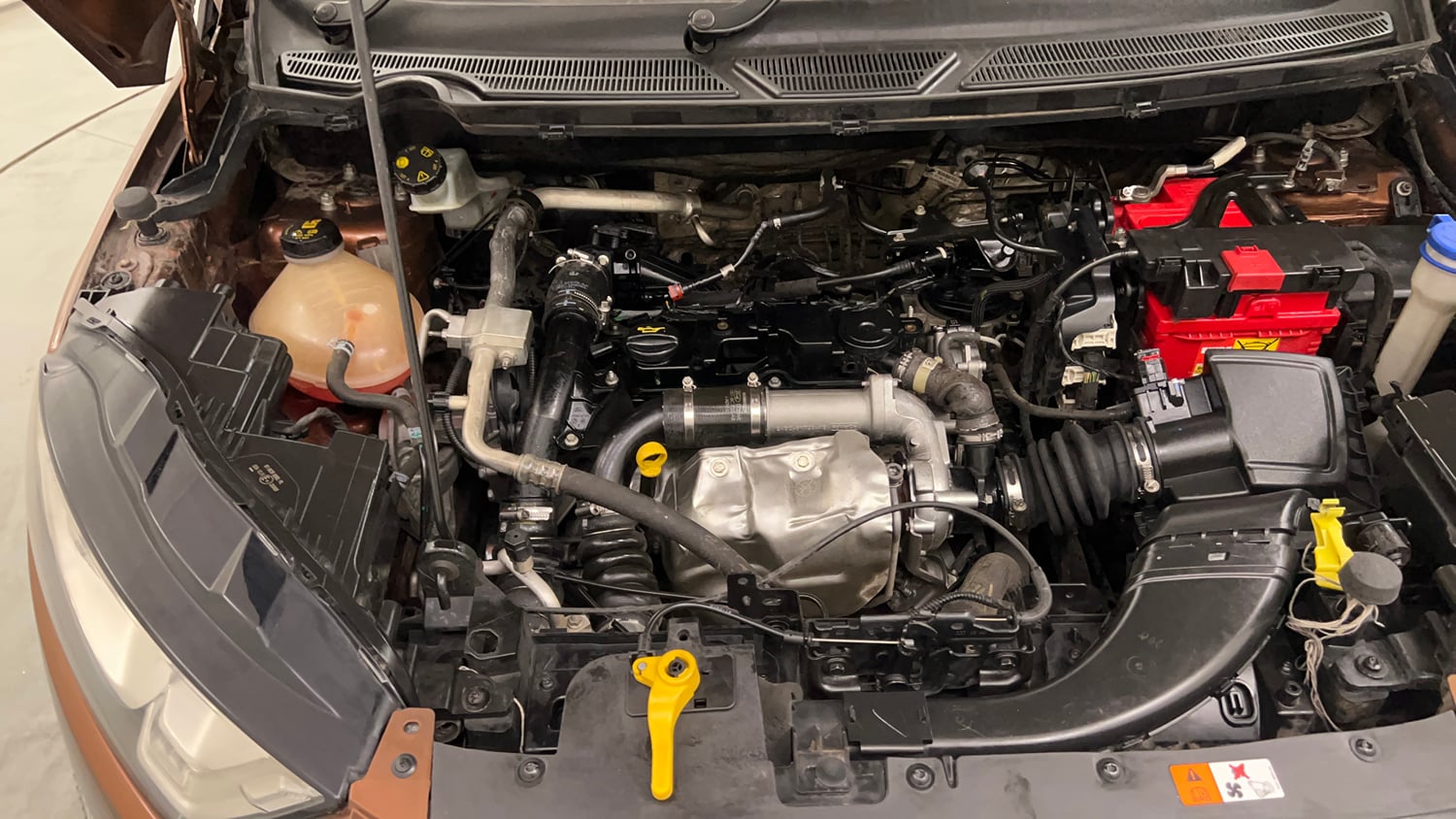 Used 2019 Ford EcoSport Titanium 1.5L TDCi Diesel Manual engine ENGINE RIGHT SIDE VIEW