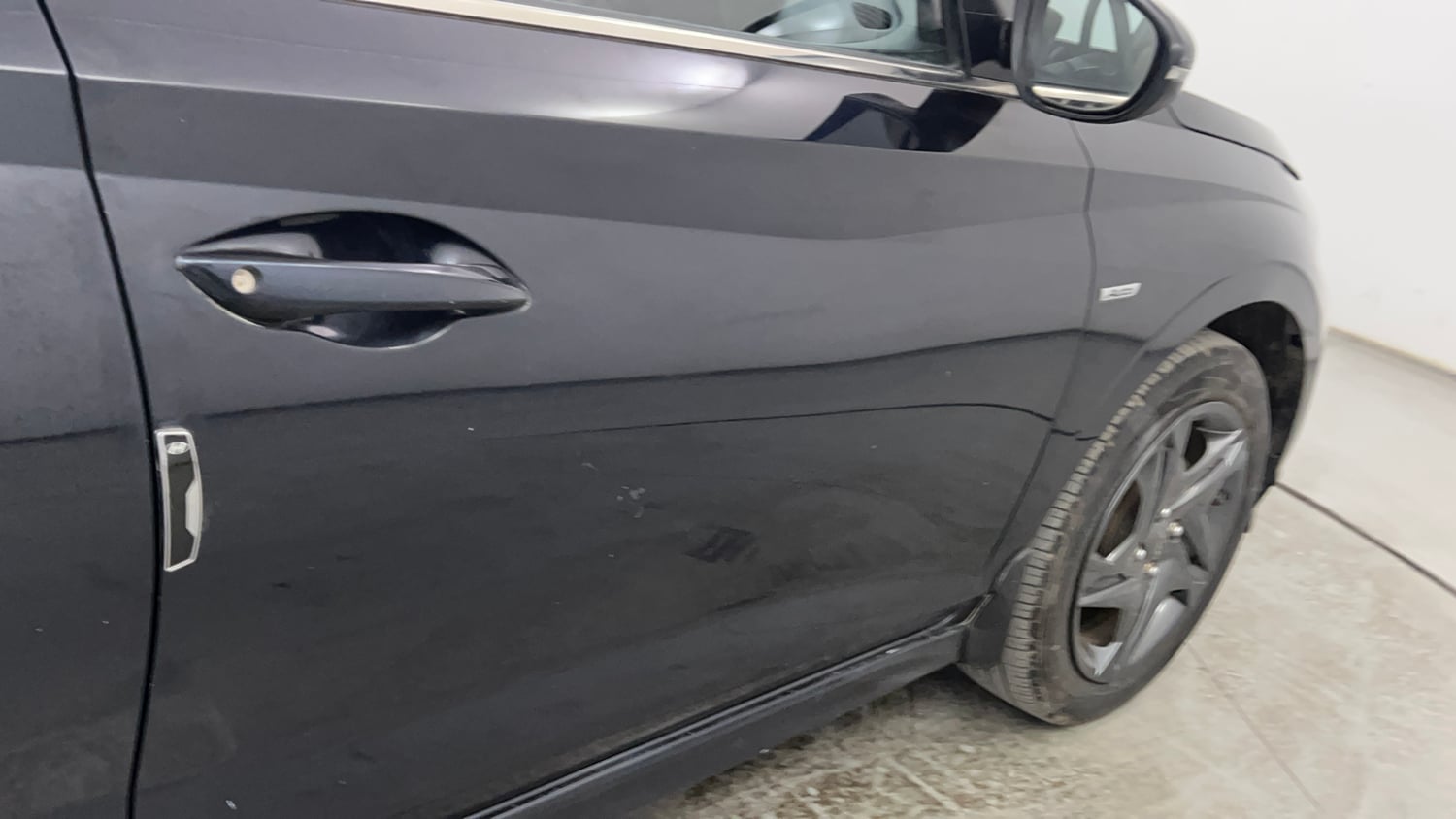 Used 2023 Hyundai i20 Sportz 1.2 IVT Petrol Automatic dents MINOR SCRATCH
