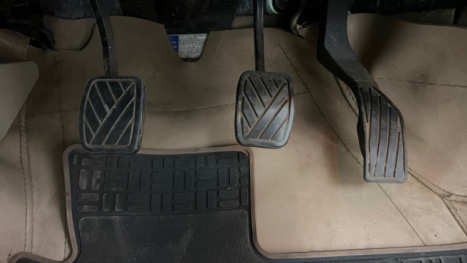 Used 2022 Maruti Suzuki Ciaz Zeta 1.5 Petrol Manual interior PEDALS VIEW