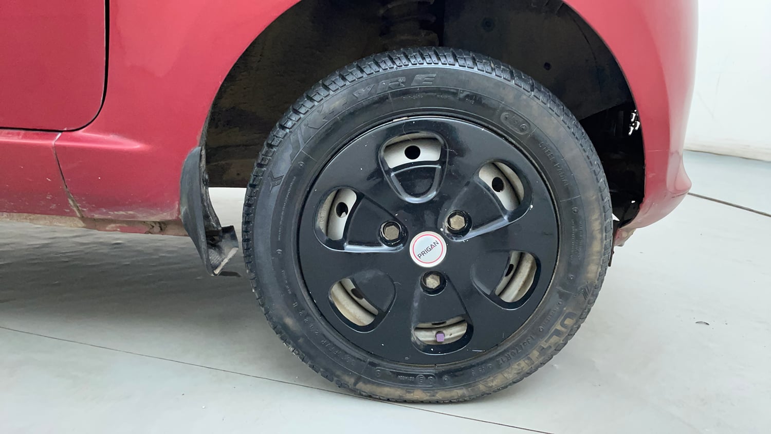 Used 2017 Tata Nano Twist XTA Petrol Automatic tyres RIGHT FRONT TYRE RIM VIEW